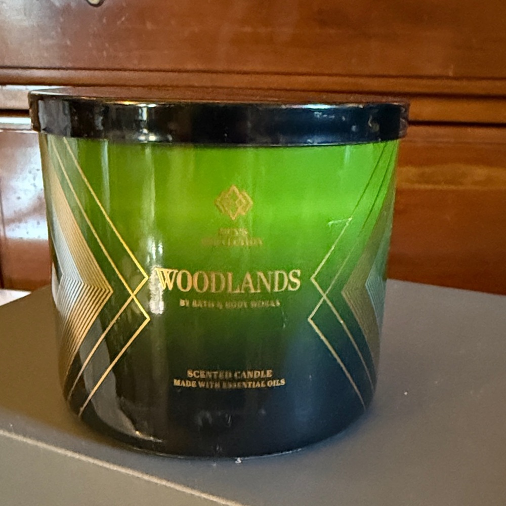 Bath & Body Works Woodlands Candle - Green and Black